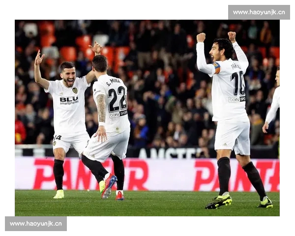 今日足球焦点大战多场豪门碰撞赛程解析胜负走势前瞻深度观察解读